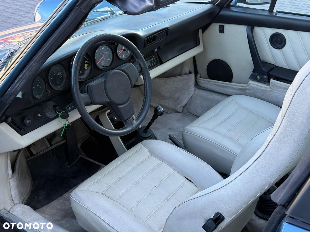 Porsche 911 - 12