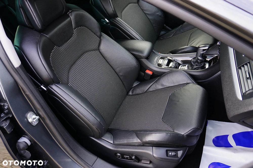 Citroën C5 HDi 165 FAP CrossTourer - 23