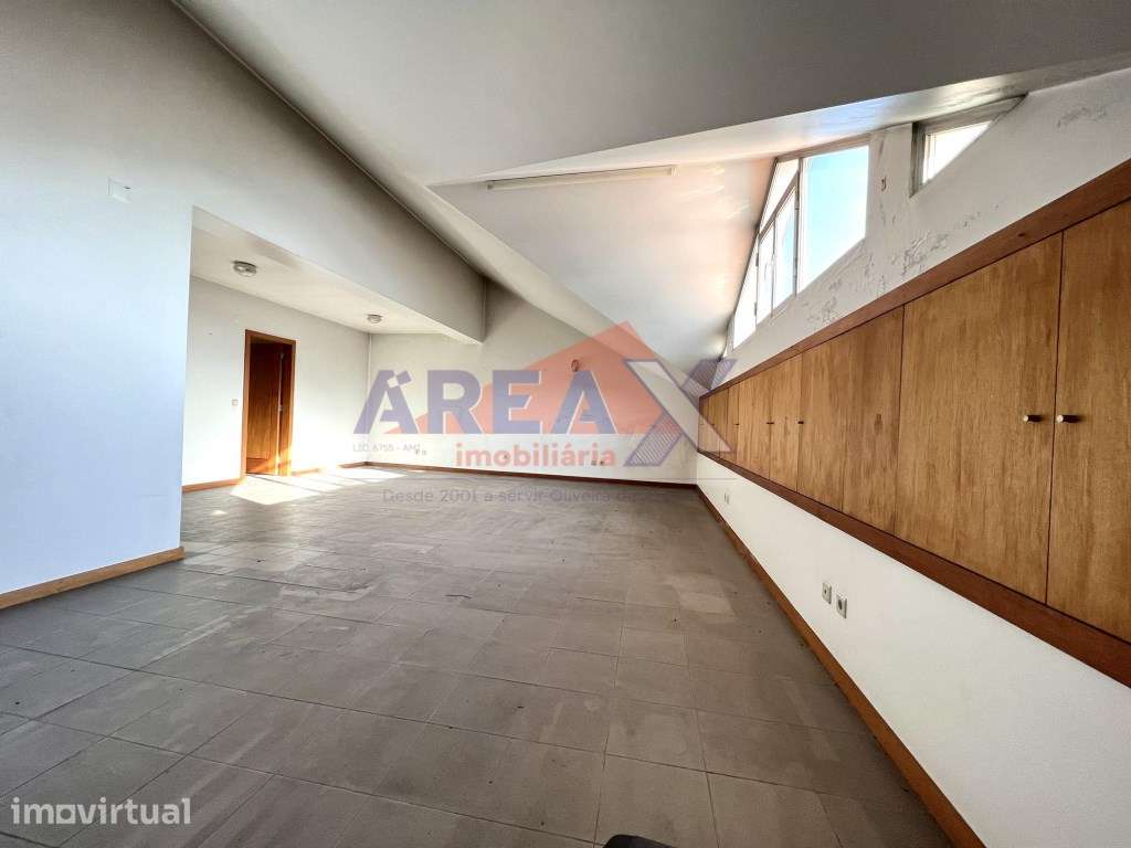 EXCLUSIVO ÁREA X - Edifico destinado a comércio e escritórios, no c... - Grande imagem: 5/30