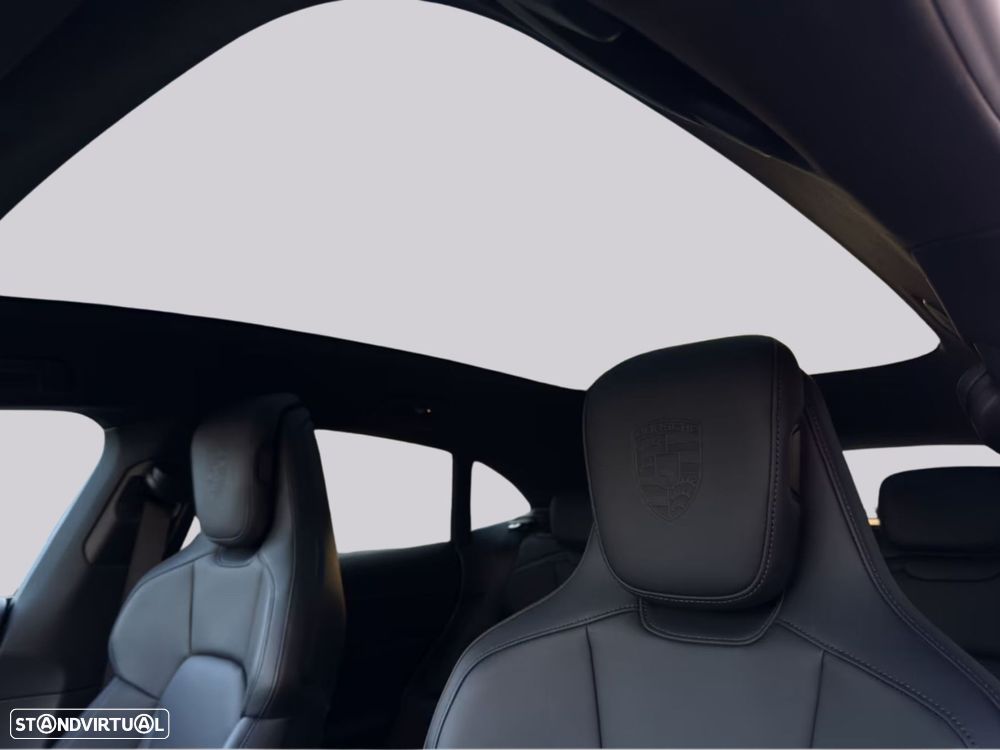 Porsche Taycan Cross Turismo - 19