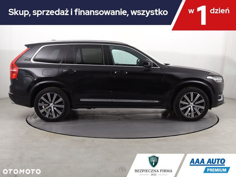 Volvo XC 90 - 8