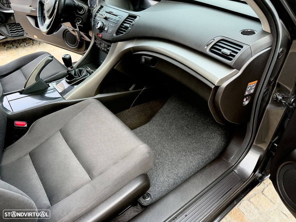 Honda Accord Tourer 2.2 i-DTEC Elegance - 52