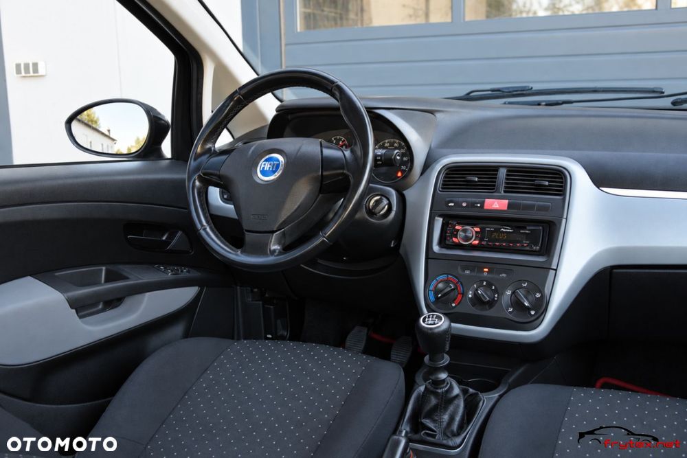 Fiat Grande Punto - 23