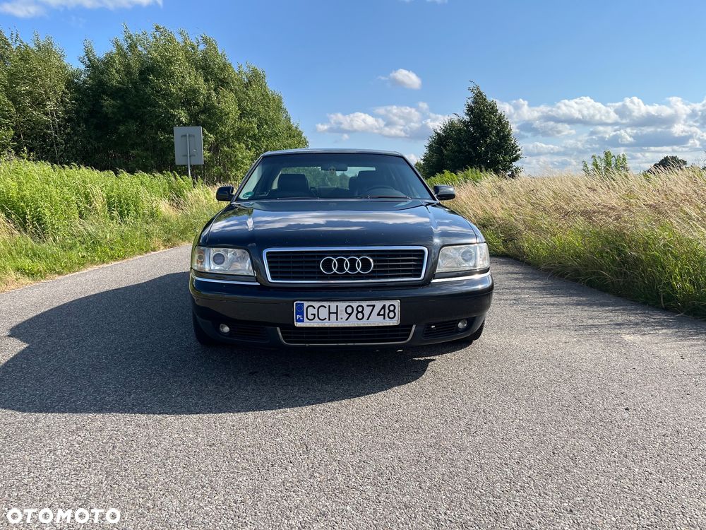 Audi A8 - 8