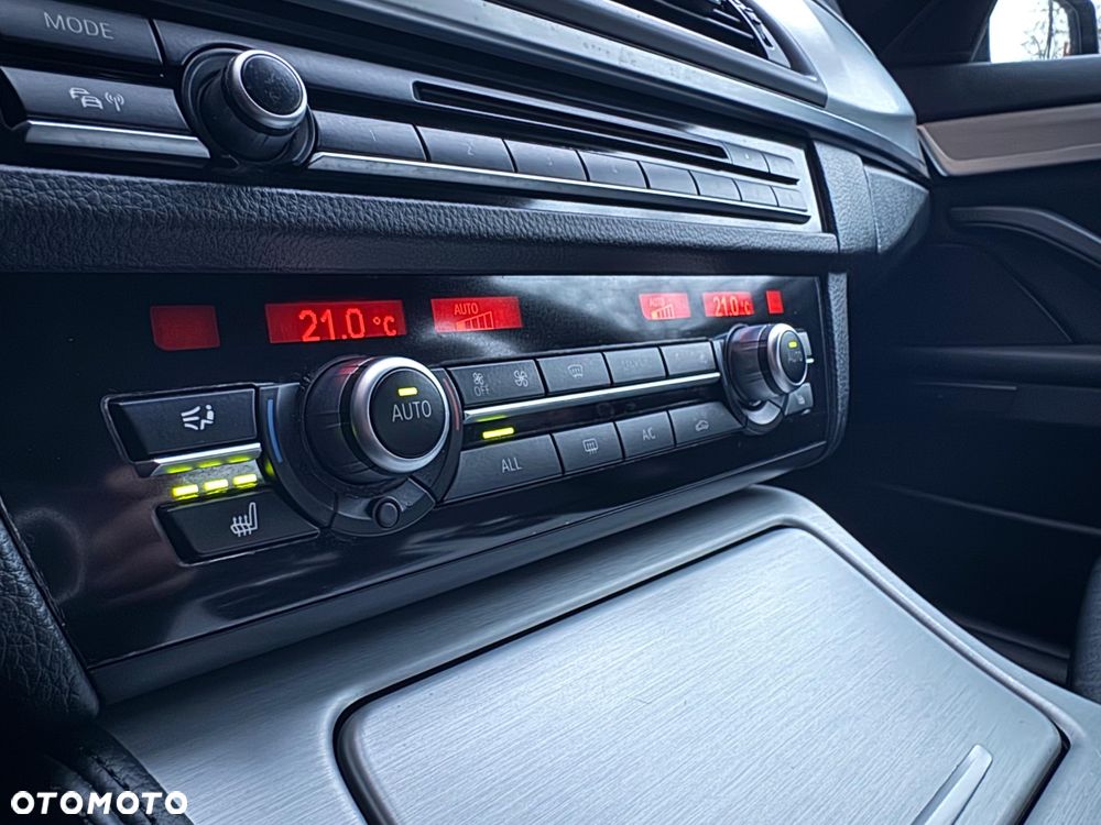 BMW Seria 5 535d xDrive Sport-Aut - 15