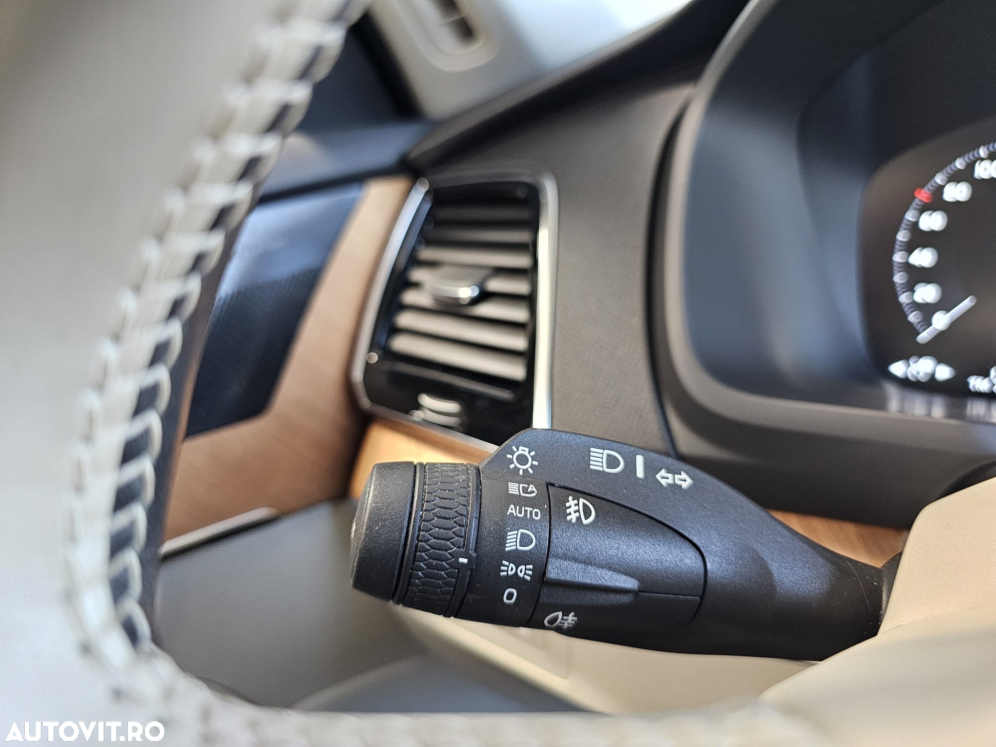 Volvo XC 90 T8 AWD Recharge Geartronic Inscription Expression - 40