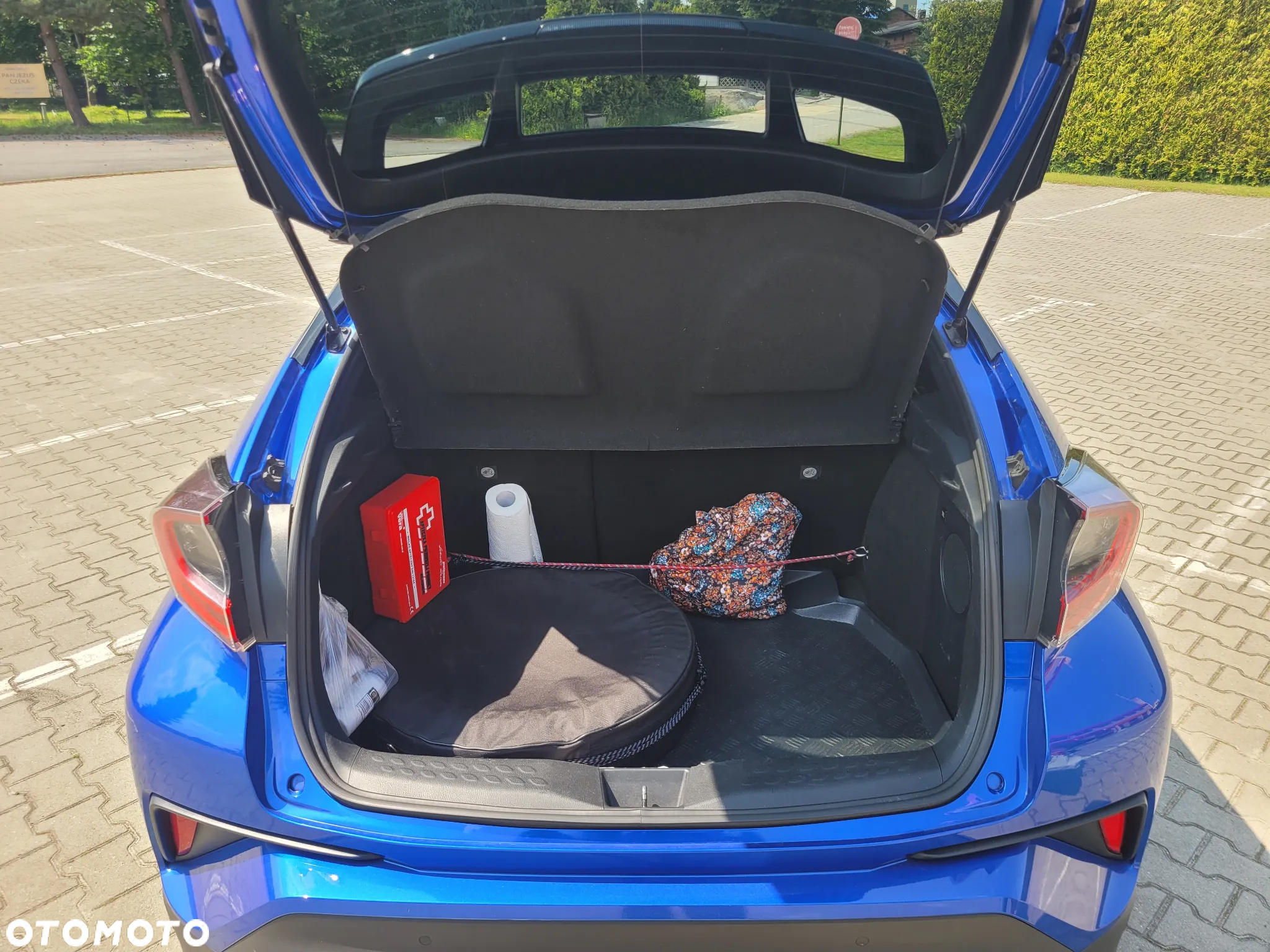 Toyota C-HR 1.8 Hybrid Dynamic - 2