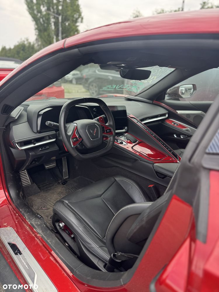 Chevrolet Corvette - 5