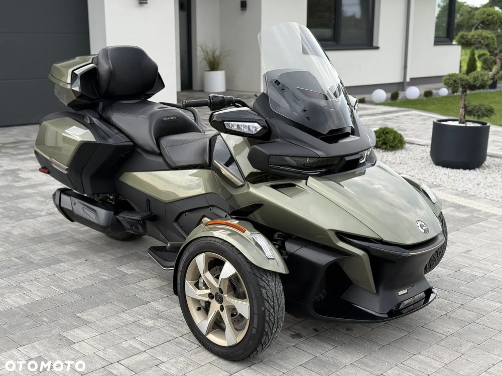 Can-Am Spyder - 2