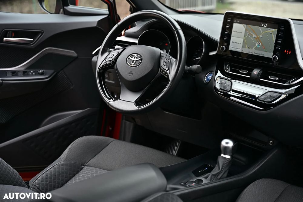 Toyota C-HR Flow - 18