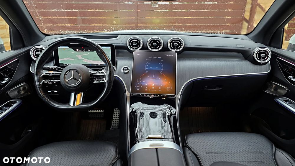 Mercedes-Benz GLC 300 d 4Matic 9G-TRONIC AMG Line Advanced - 14