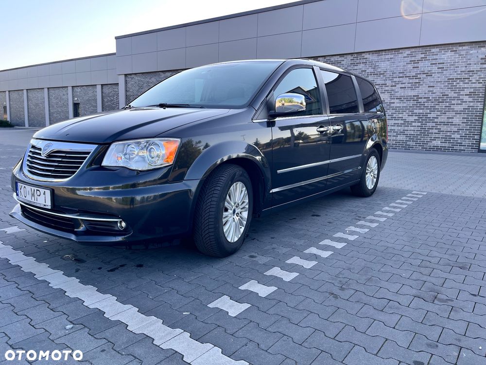 Lancia Voyager 3.6 Platinum - 1