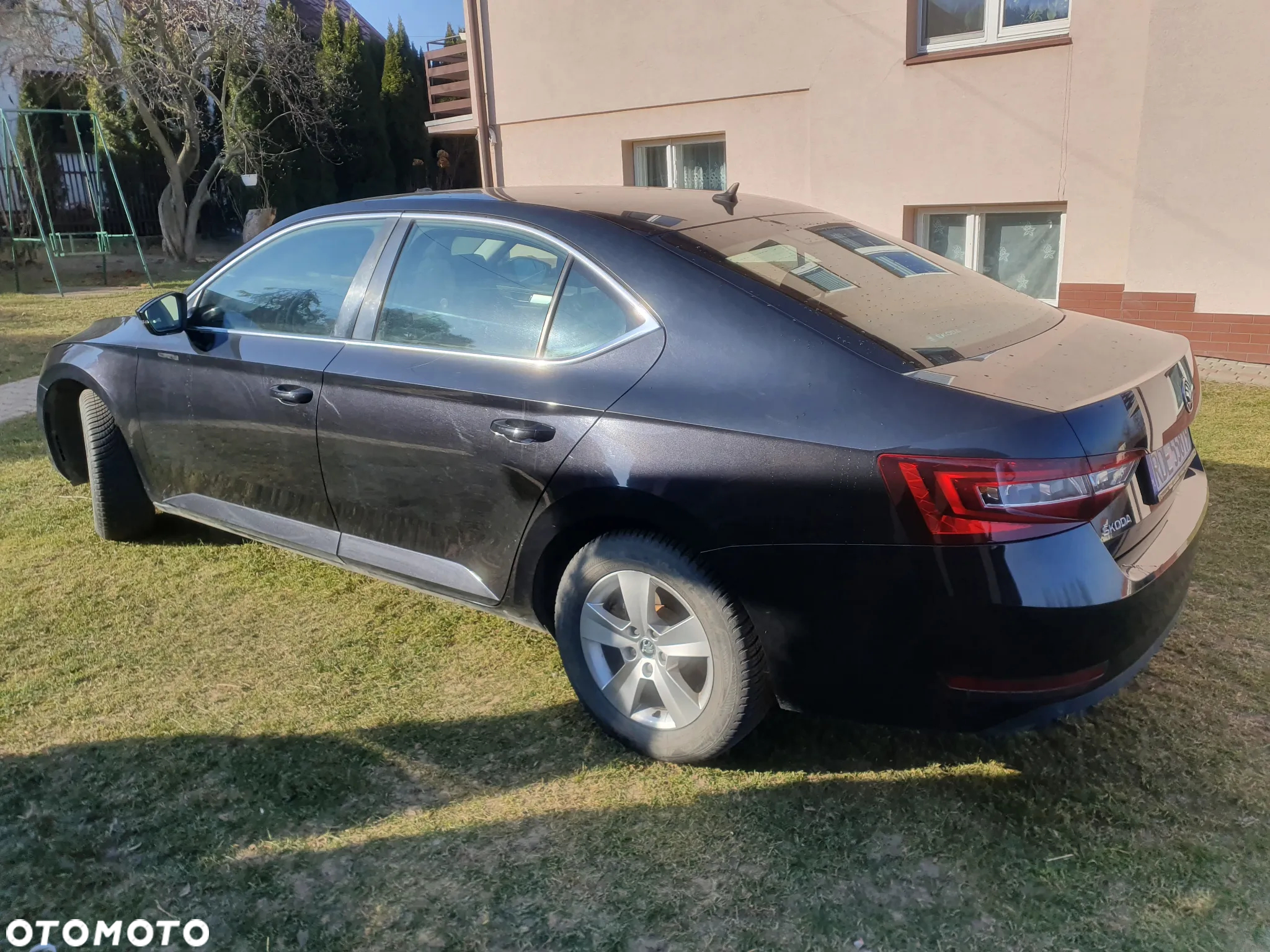 Skoda Superb 2.0 TDI Ambition DSG7 - 3