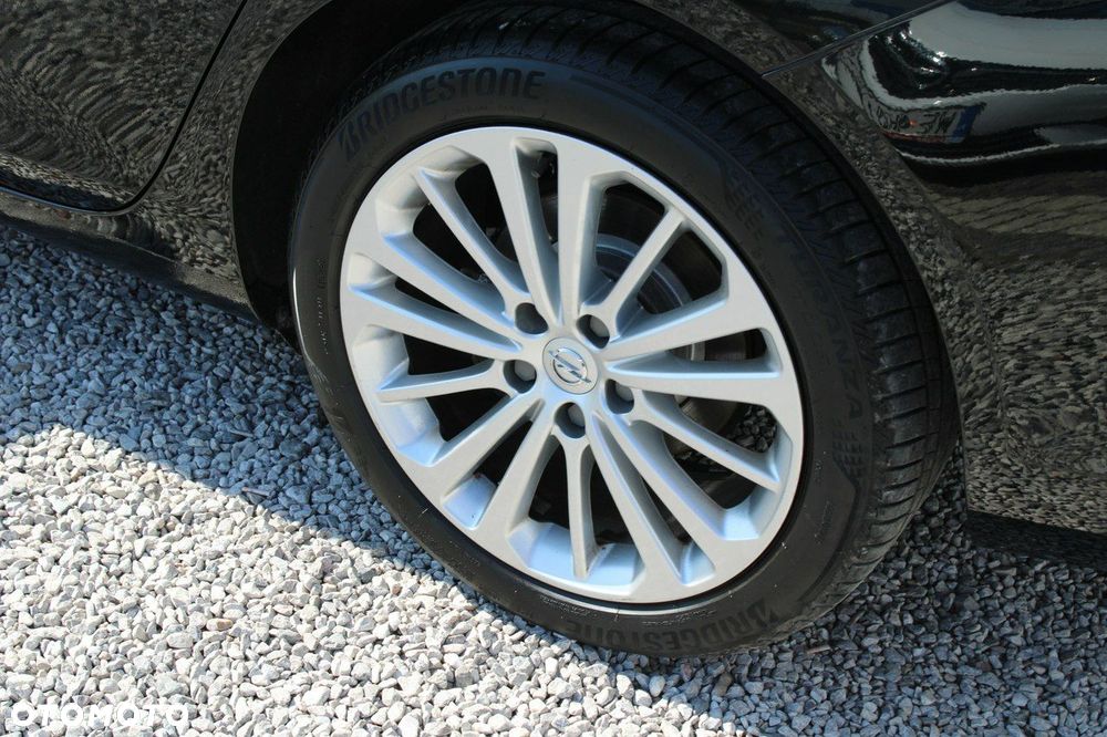 Opel Insignia - 12