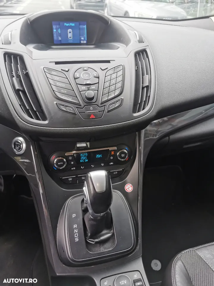 Ford Kuga - 16