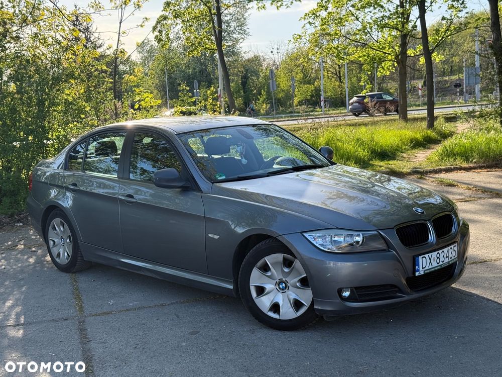 BMW Seria 3 318i - 13