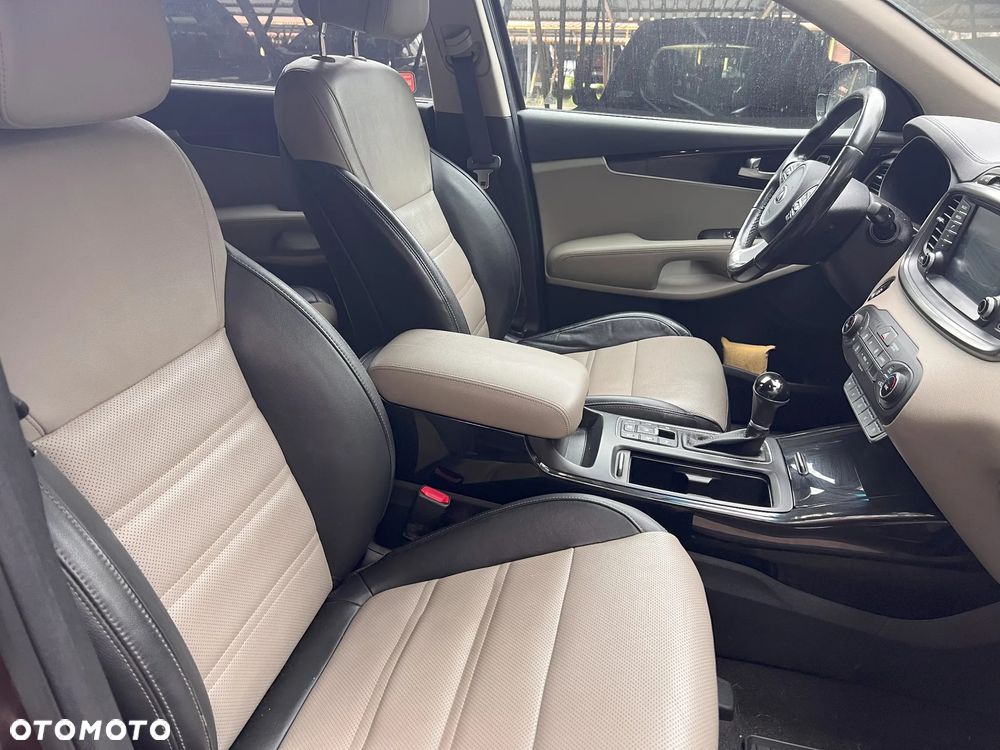 Kia Sorento 2.0 CRDI Business Line Plus - 3