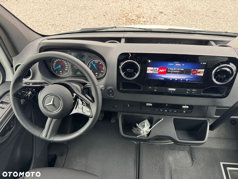 Mercedes-Benz Sprinter - 18