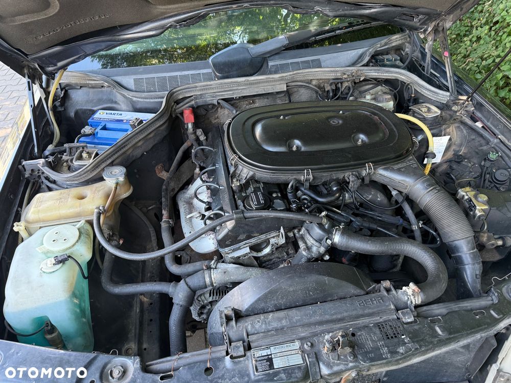 Mercedes-Benz W201 (190) - 12
