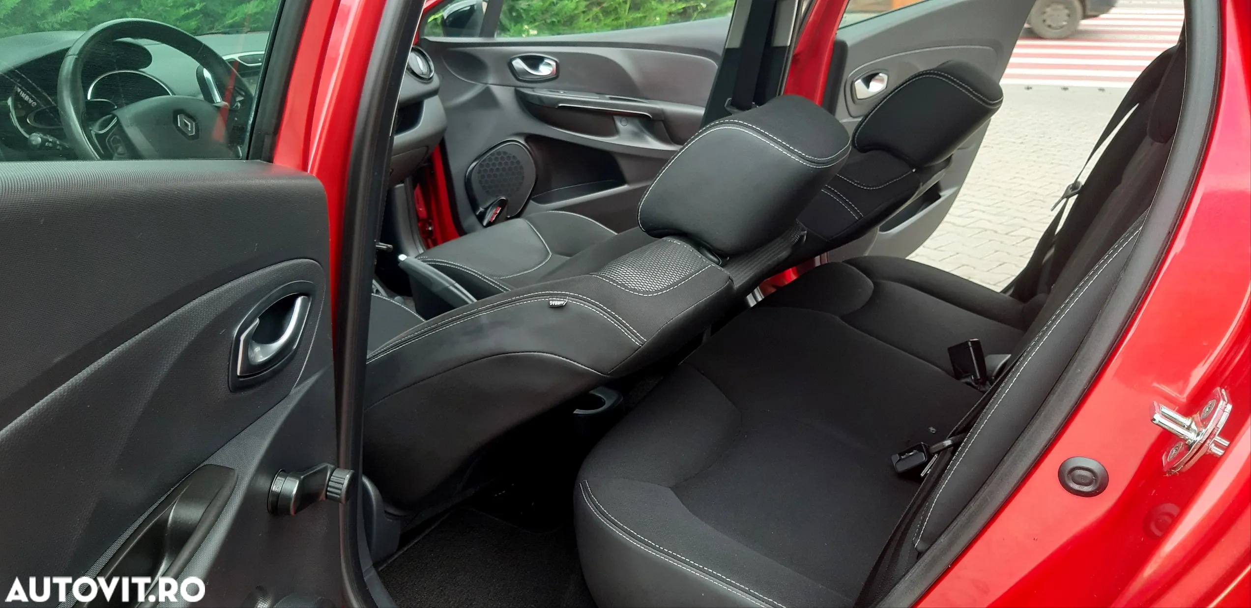 Renault Clio (Energy) dCi 90 Start & Stop INTENS - 9