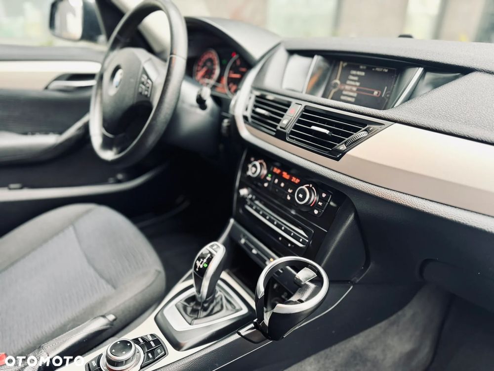 BMW X1 sDrive18d - 8