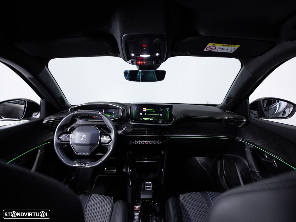 Peugeot 2008 1.2 PureTech GT EAT8 - 7