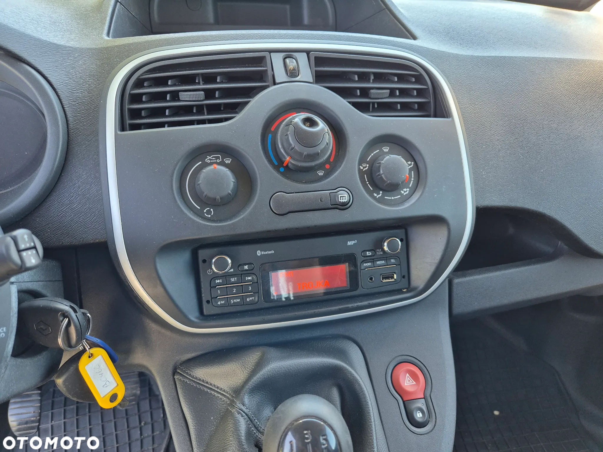 Renault KANGOO - 23