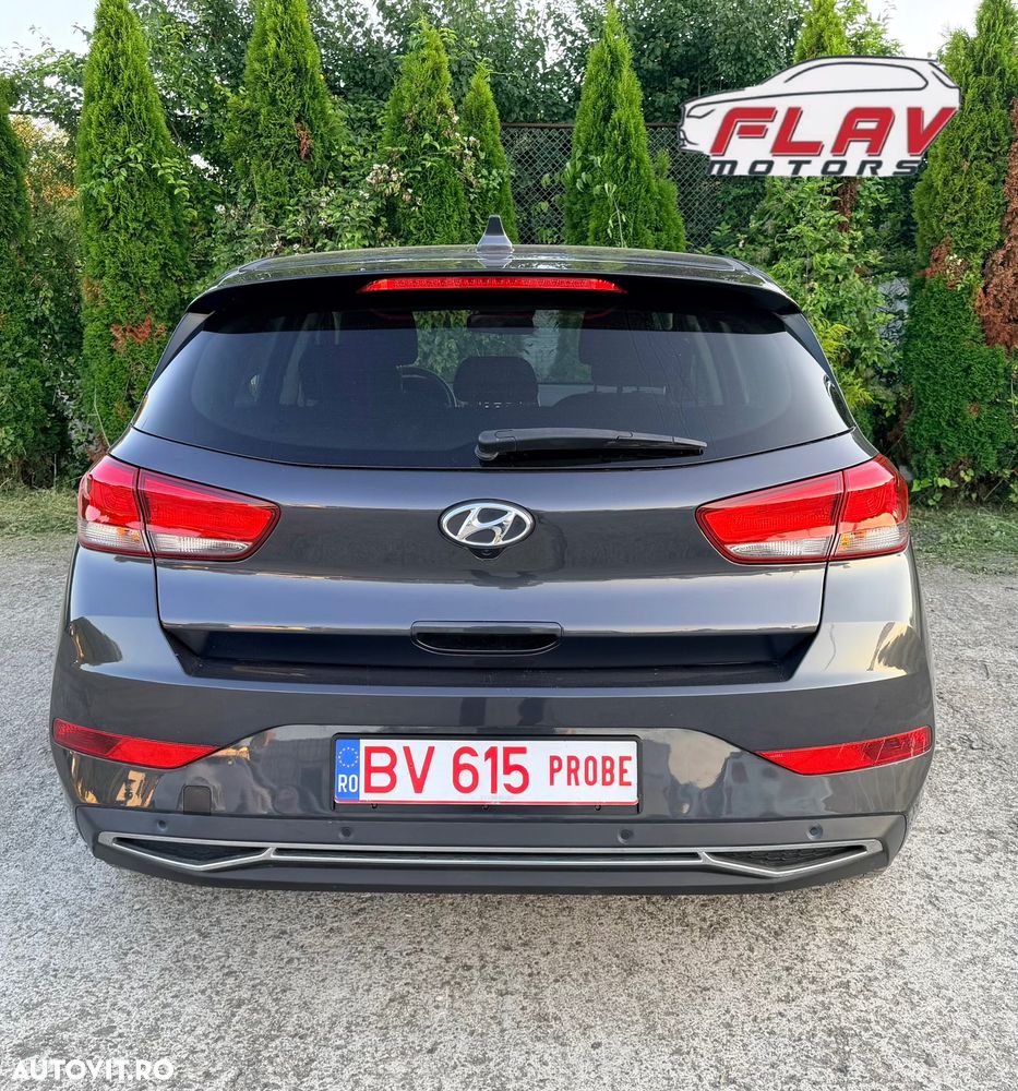 Hyundai i30 1.5 T-GDI MHEV 160CP Highway - 11