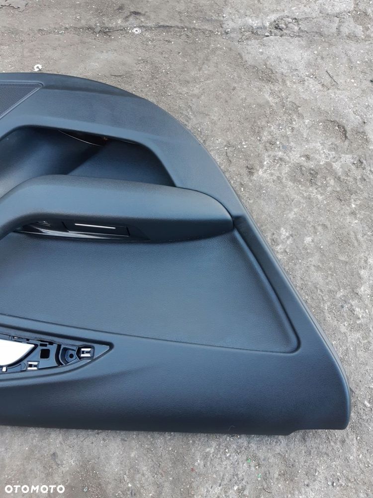 AUDI A6 C7 LIFT BOCZEK DRZWI TAPICERKA LEWY TYŁ 4G0867305 - 3