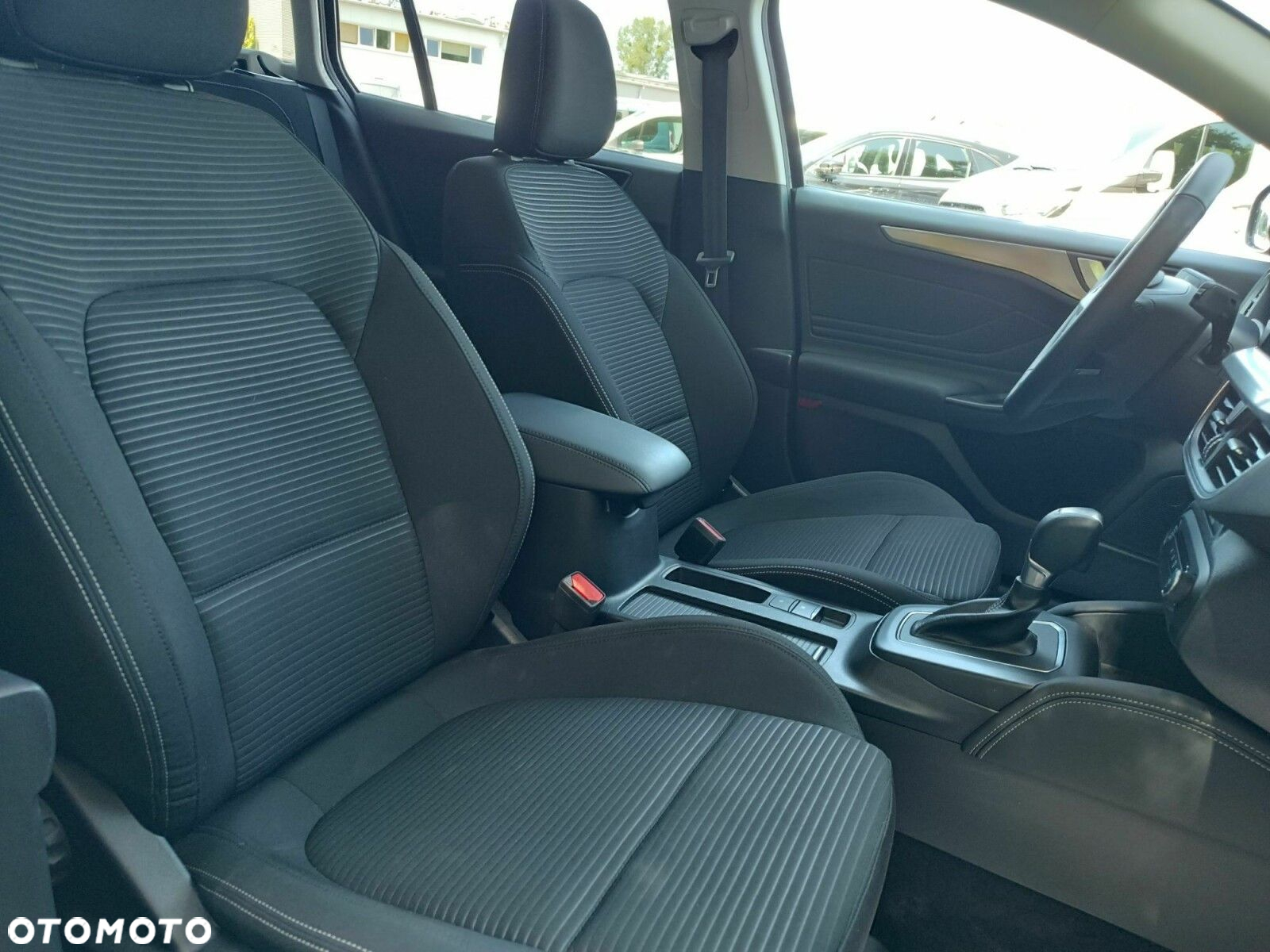 Ford Focus 1.0 EcoBoost mHEV Titanium X - 18
