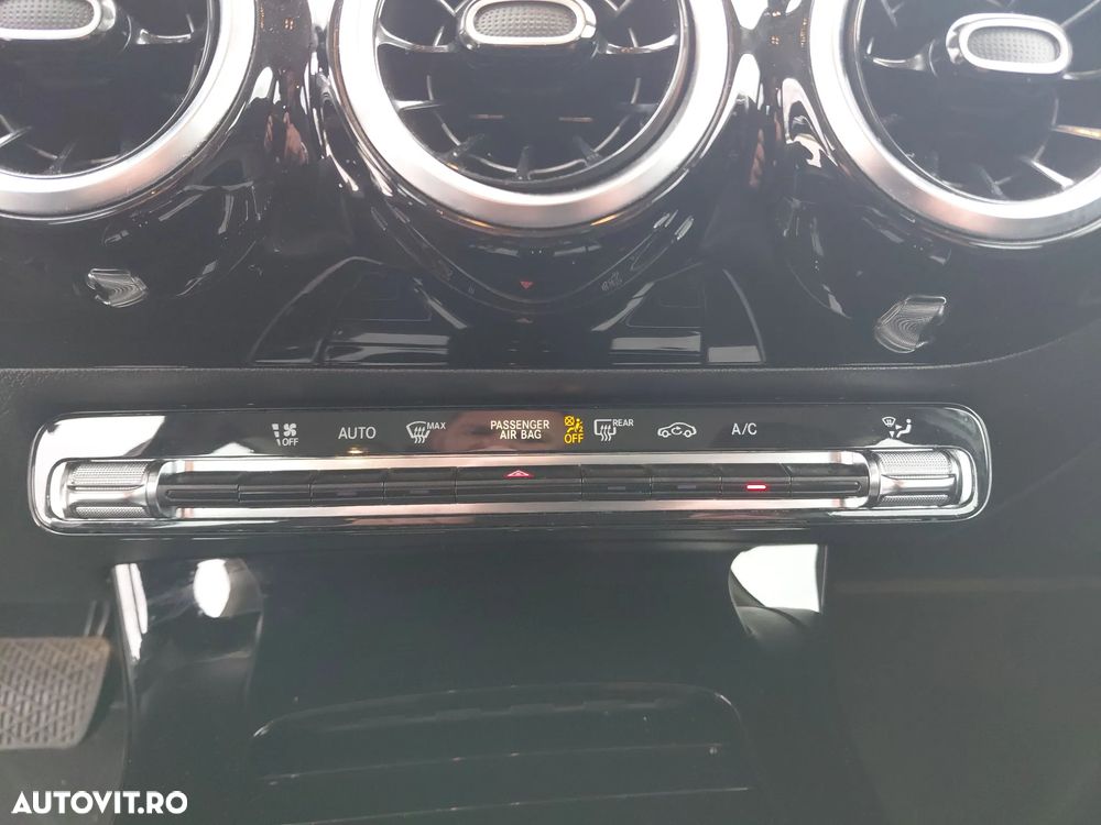 Mercedes-Benz A 180 - 25