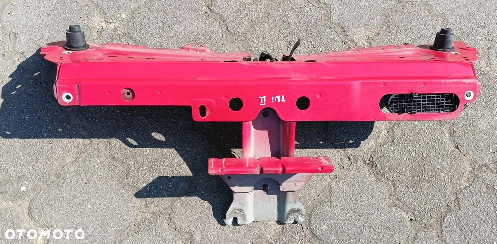 .Twingo II pas przedni wzmocnienie Renault