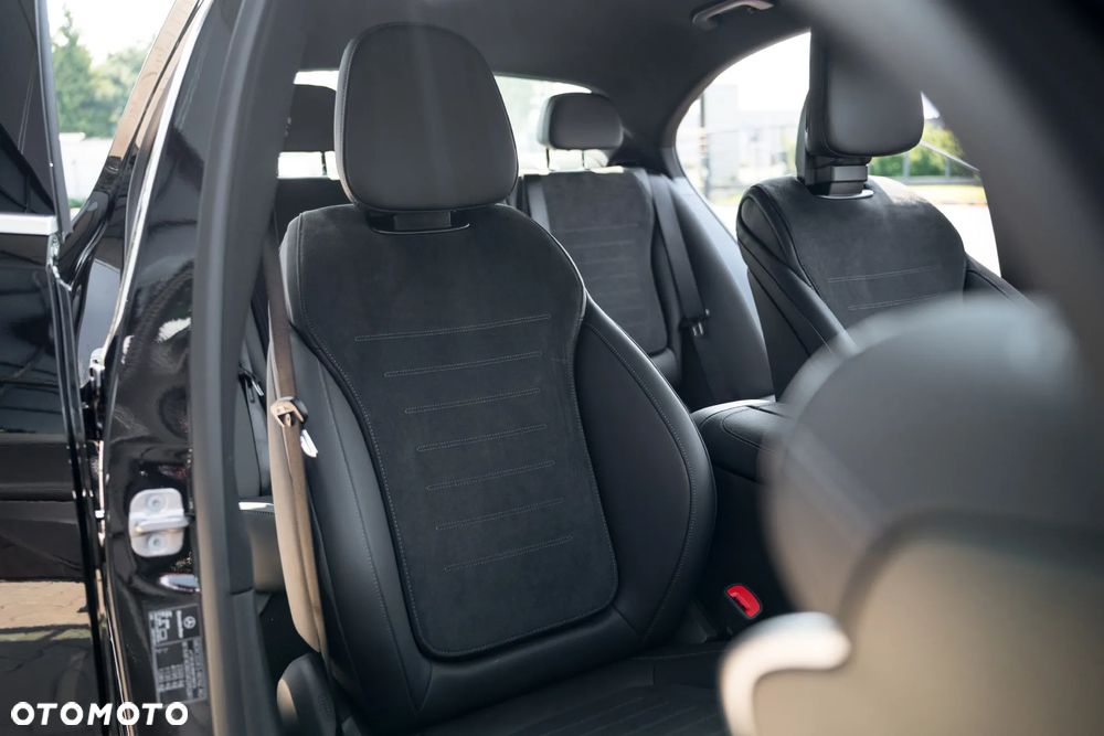 Mercedes-Benz Klasa C 200 4Matic 9G-TRONIC AMG Line - 10