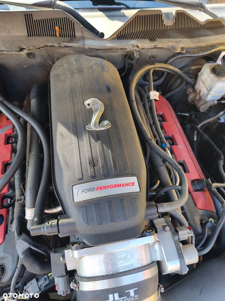Ford Mustang - 11