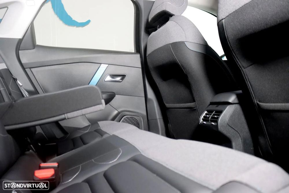 Citroën e-C4 X 50 kWh Shine - 26