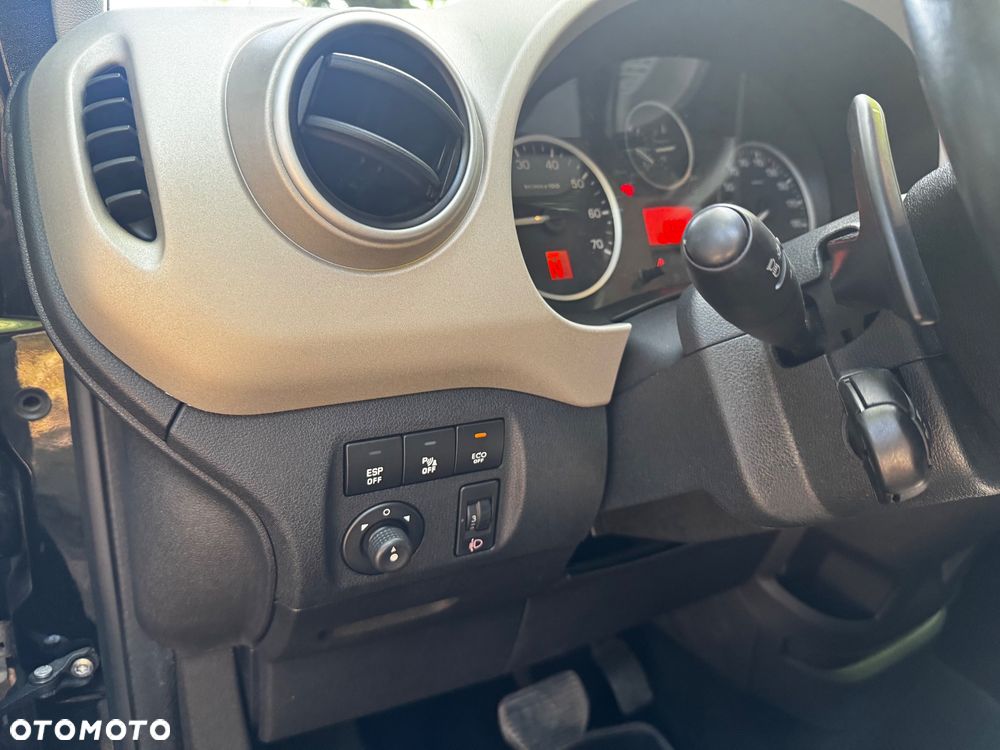 Citroën Berlingo e-HDi 90 FAP EGS6 Multispace - 14