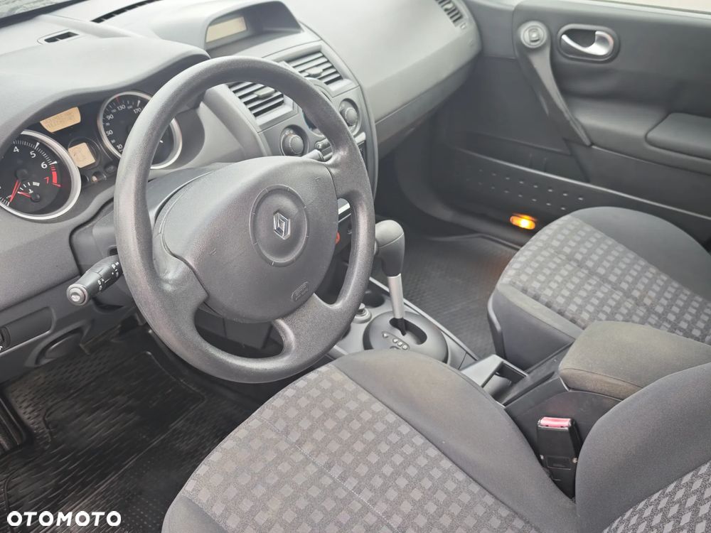 Renault Megane 1.6 Exception - 4