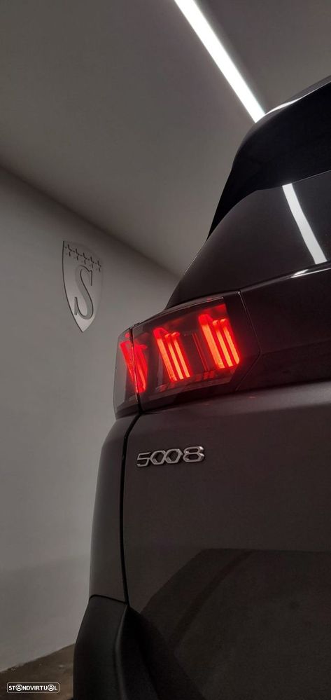 Peugeot 5008 1.2 PureTech Allure Pack EAT8 - 24