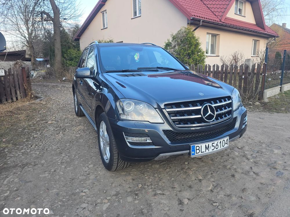 Mercedes-Benz ML - 11
