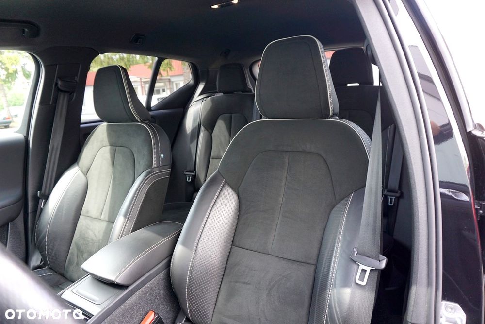 Volvo XC 40 D3 R-Design - 24