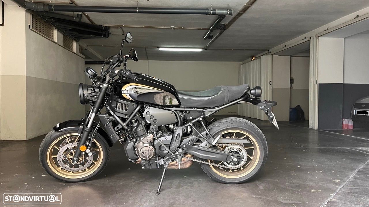 Yamaha XSR 700 - 1