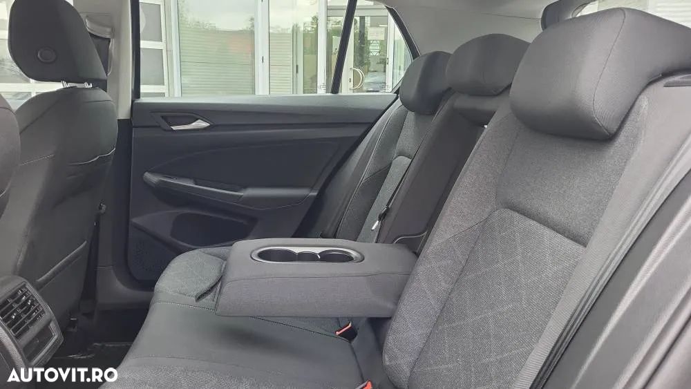Volkswagen Golf 1.5 eTSI ACT DSG MHEV Life - 6
