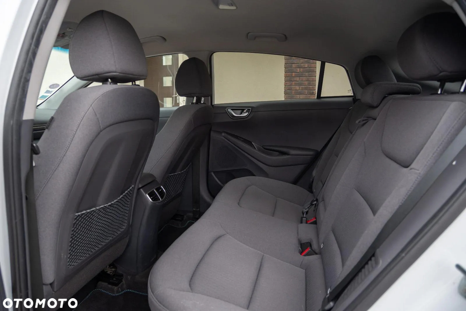 Hyundai IONIQ Plug-in-Hybrid 1.6 GDI Premium - 16