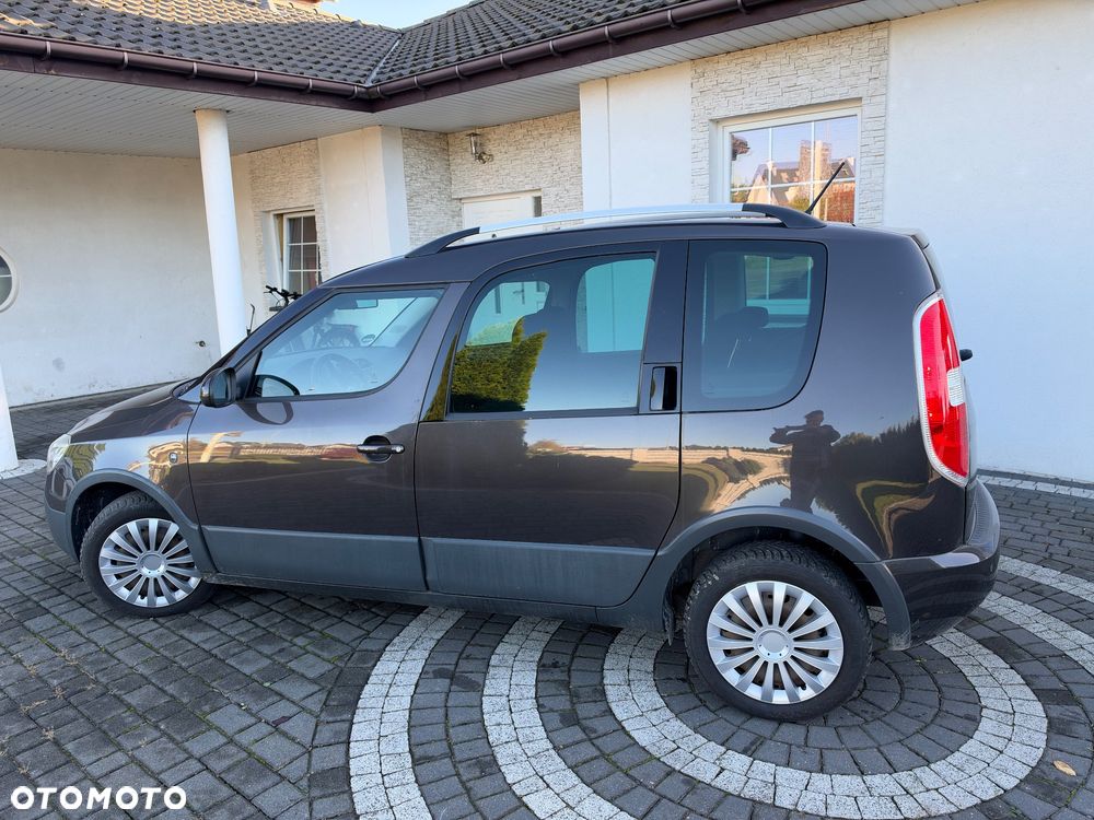 Skoda Roomster 1.6 TDI DPF Scout PLUS EDITION - 10