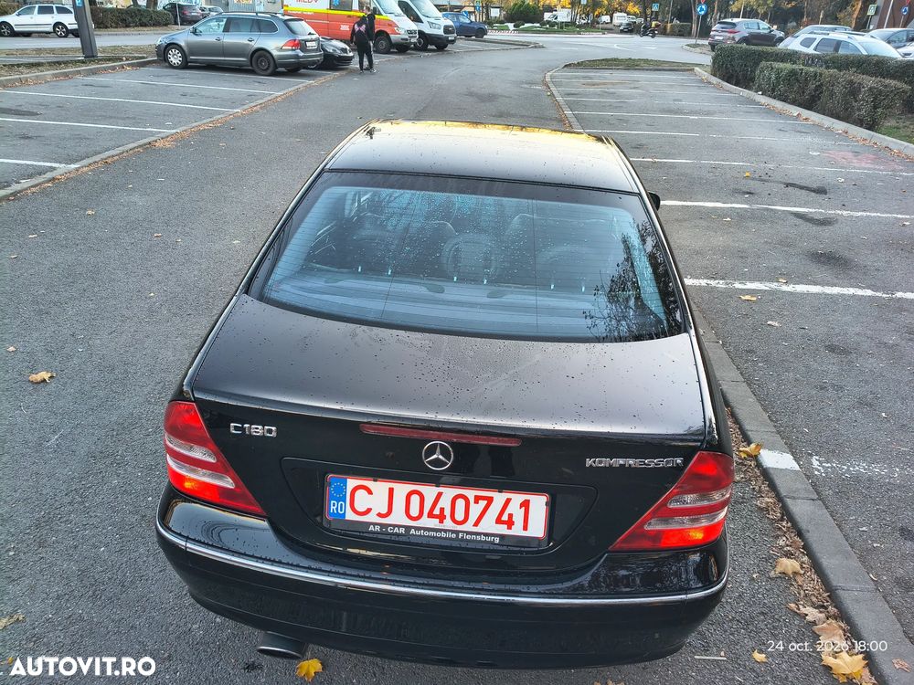 Mercedes-Benz C - 12