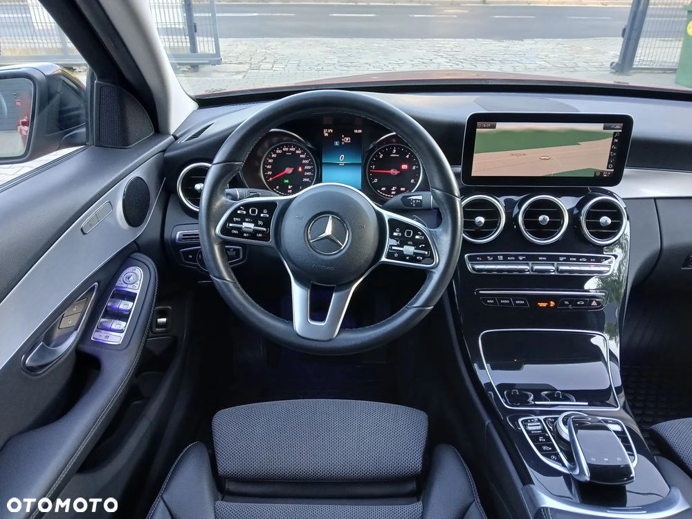 Mercedes-Benz Klasa C 220 d 4MATIC 9G-TRONIC - 16