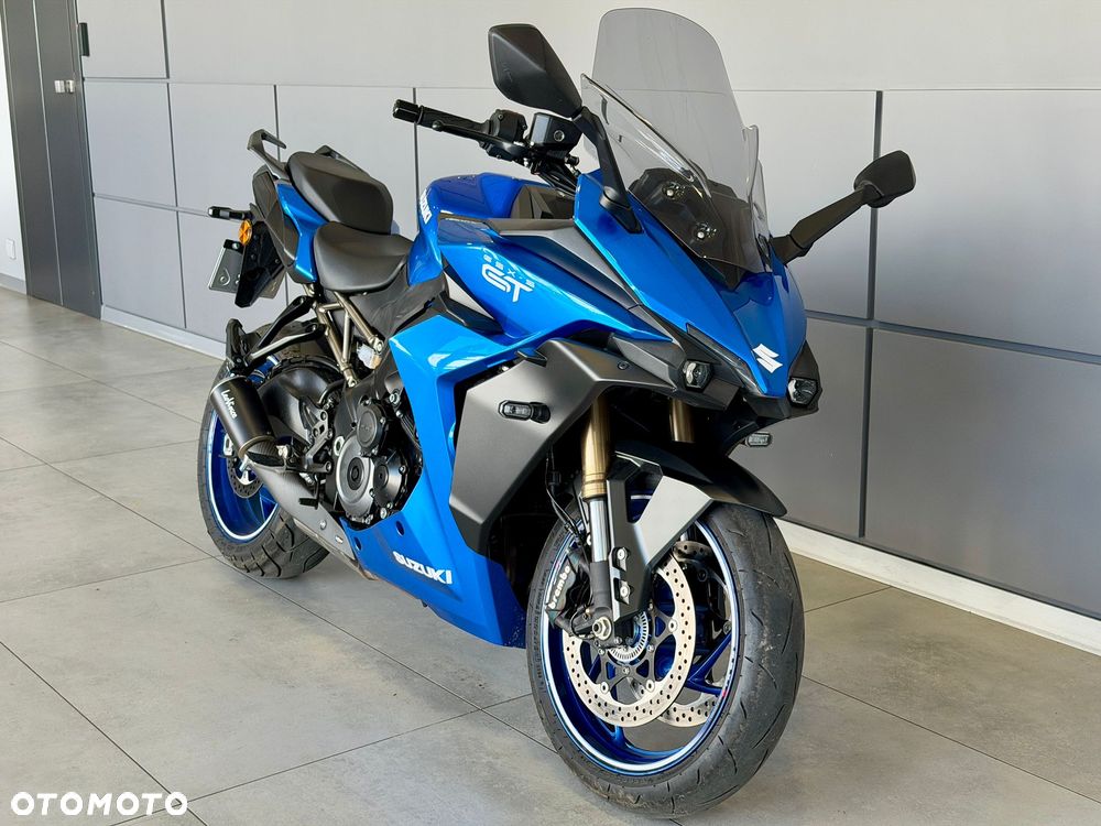 Suzuki GSX 1000 - 4