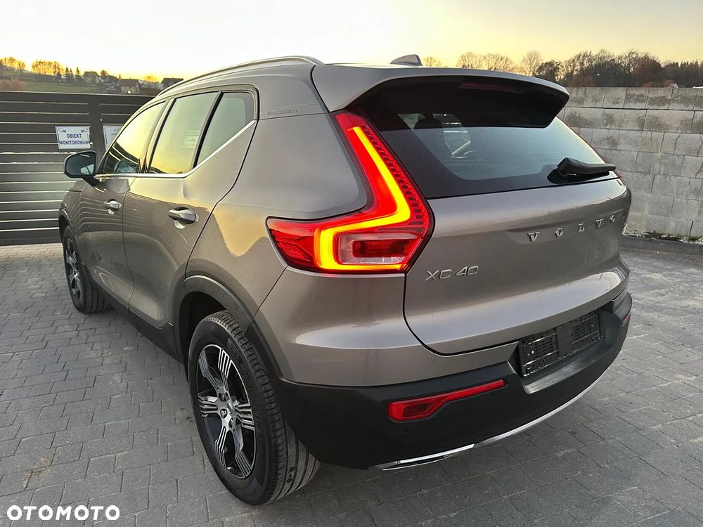 Volvo XC 40 T4 AWD Inscription - 4