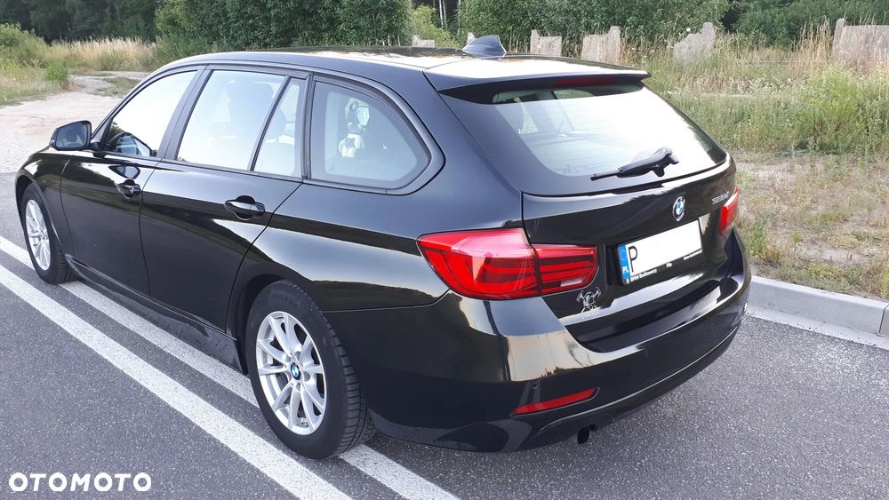 BMW Seria 3 320d - 4