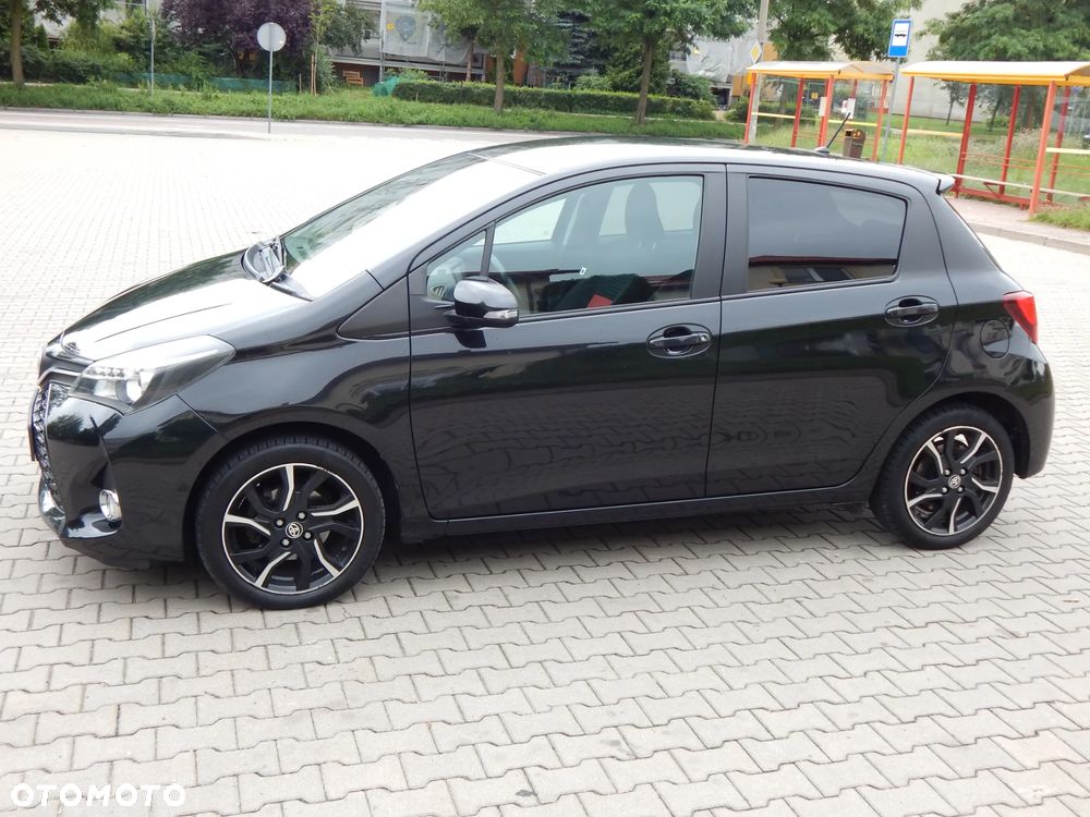 Toyota Yaris 1.33 Premium - 6